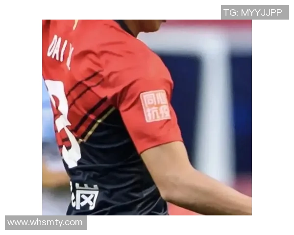 足球巨星们心系慈善爱心故事探索与行动揭秘